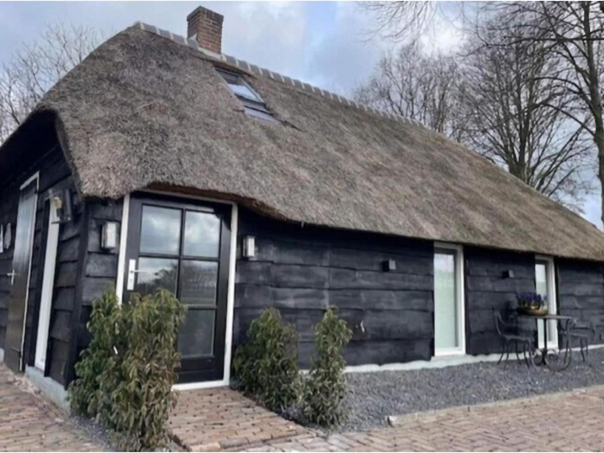 Holiday Home Heeresteeg In Nieuwleusen With Garden De Meele Esterno foto